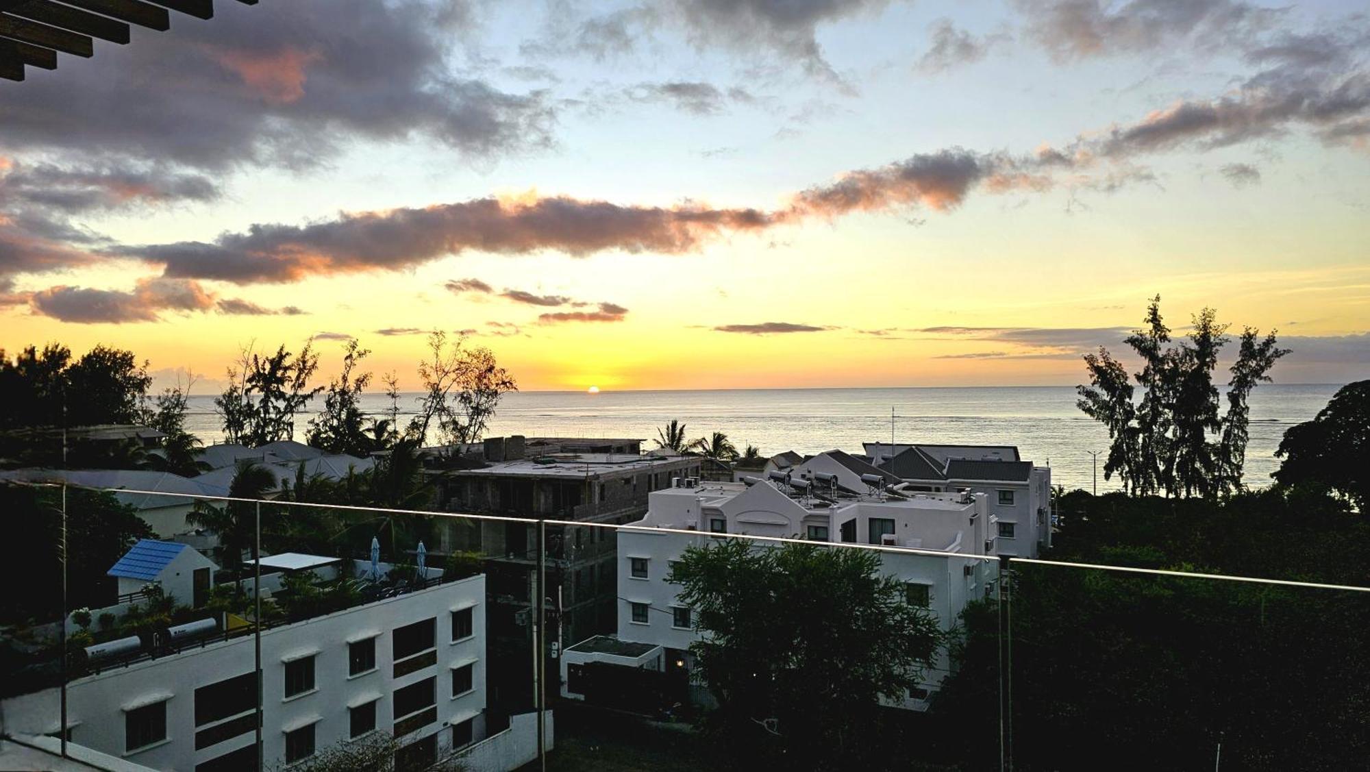 Beachside Bliss * Flic en Flac